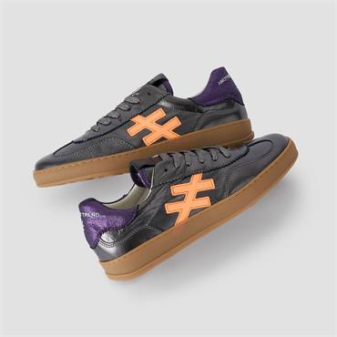 Another Trend Iconic II Gumsole Trainer - Gun Metal Orange